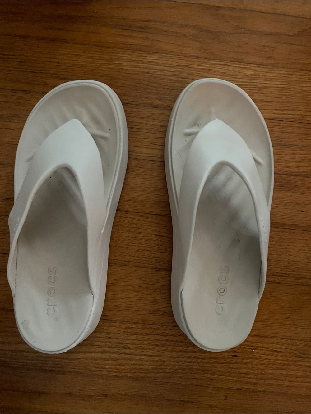 CROCS White Platform Flip Sandals